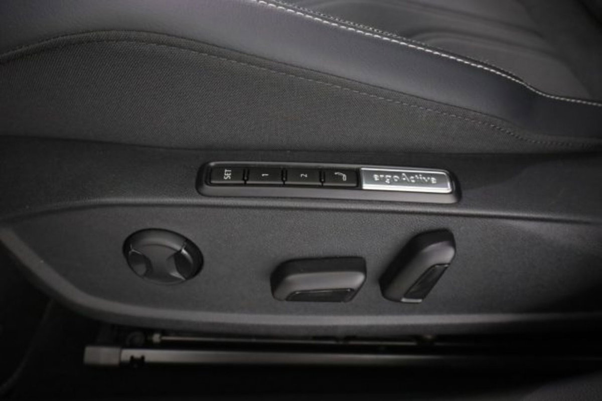 Volkswagen Golf Variant 2.0 TDI 150 CV DSG SCR 4Motion Style (14)