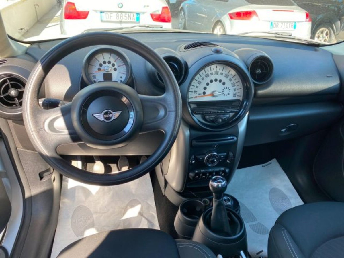 MINI Mini Paceman 1.6 Cooper D Paceman (8)