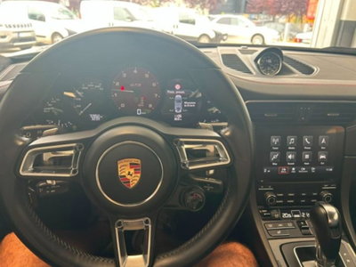Porsche 911 Coupé 3.0 Carrera 4 GTS (12)