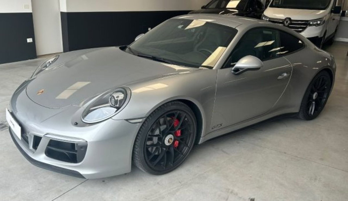 Porsche 911 Coupé 3.0 Carrera 4 GTS (3)