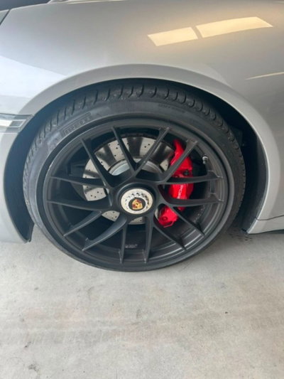 Porsche 911 Coupé 3.0 Carrera 4 GTS (7)