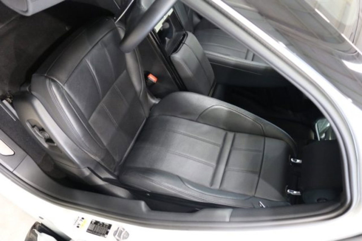 Land Rover Range Rover Evoque 2.0D I4 163CV AWD Auto R-Dynamic SE (10)