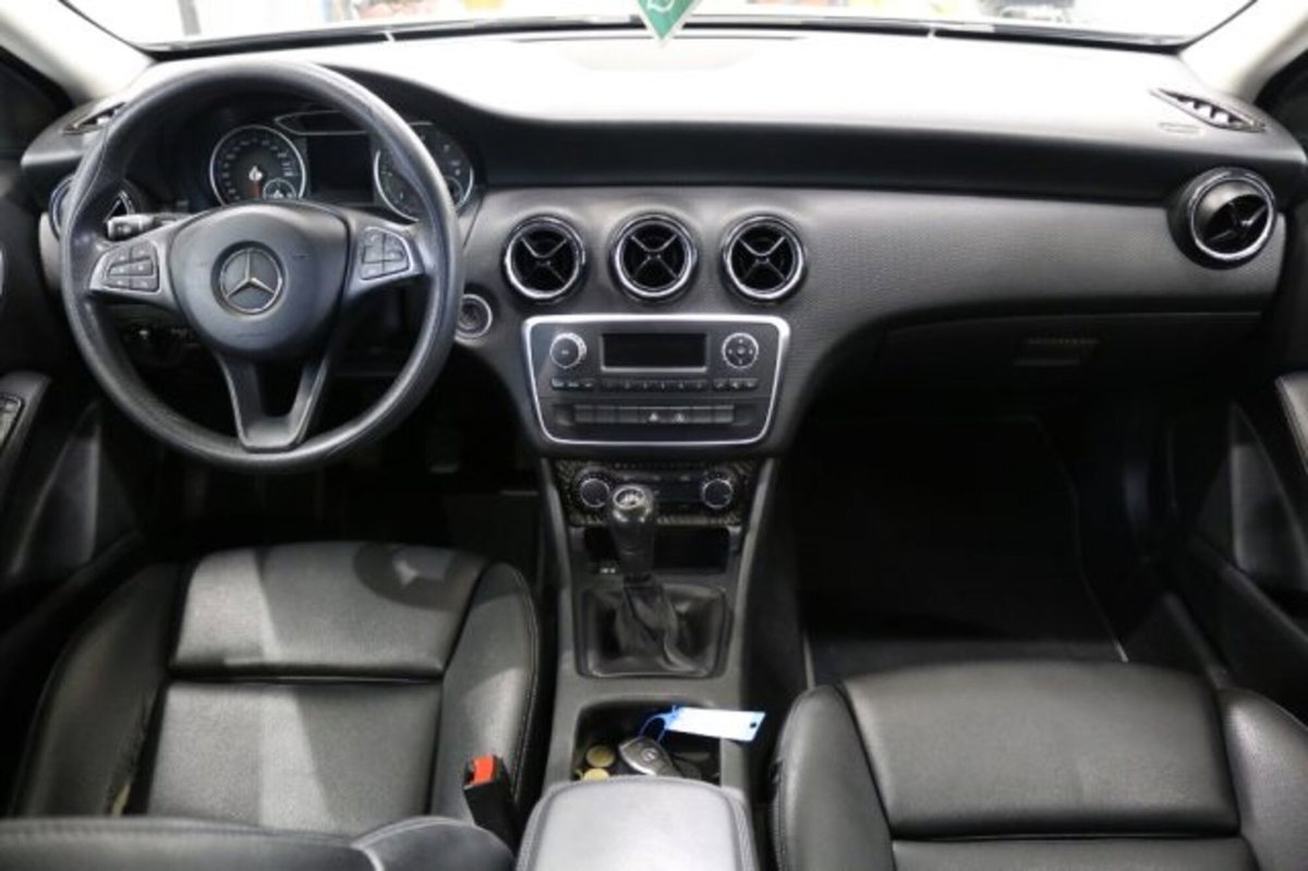 Mercedes-Benz Classe A 160 d Executive (9)