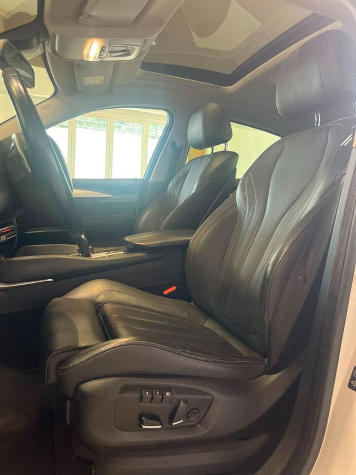 BMW X6 xDrive30d 249CV (15)