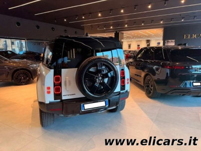 Land Rover Defender 110 3.0D I6 200 CV AWD Auto X-Dynamic S (5)