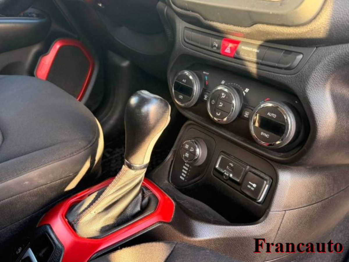 Jeep Renegade 2.0 Mjt 170CV 4WD Active Drive Low Trailhawk (8)