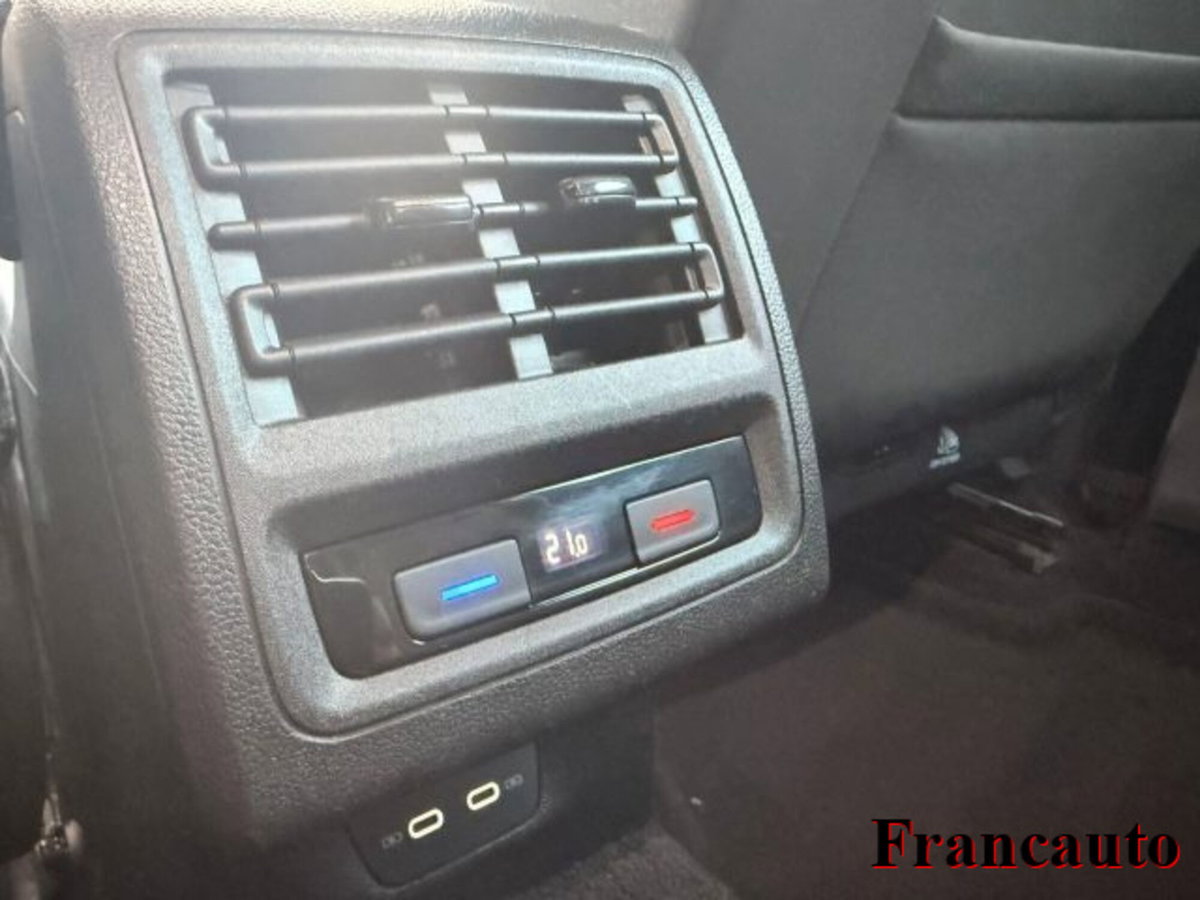Volkswagen Golf 2.0 TDI SCR Style (14)