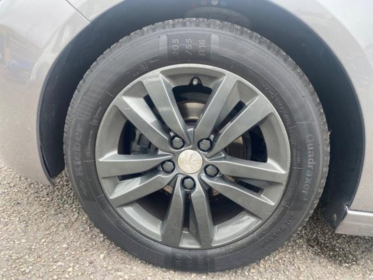 Peugeot 308 BlueHDi 100 S&S Active (11)