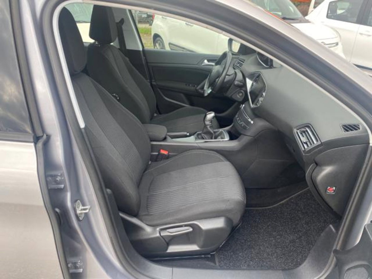 Peugeot 308 BlueHDi 100 S&S Active (9)