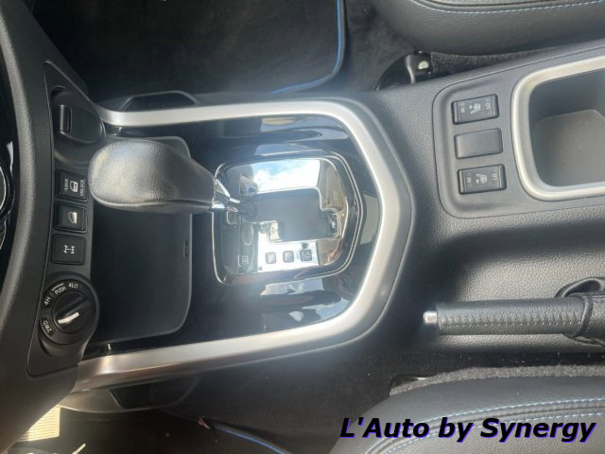 Nissan Navara 2.3 dCi 190 CV 7AT 4WD Double Cab N-Guard (10)