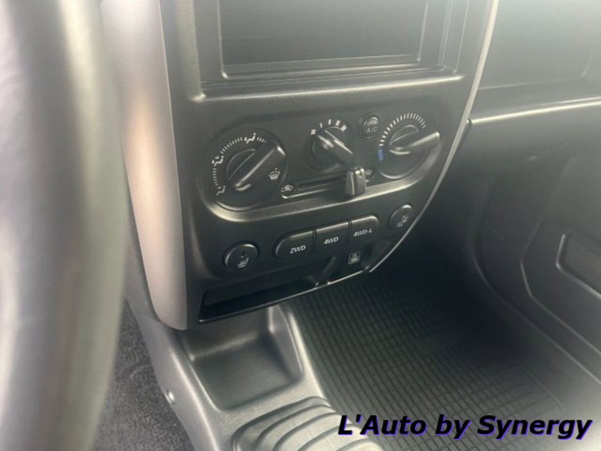 Suzuki Jimny 1.3 4WD Evolution Plus (11)