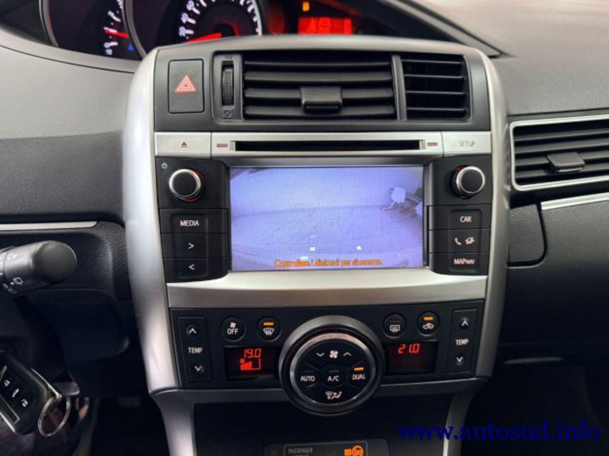 Toyota Verso 2.0 D Active 7 posti (14)