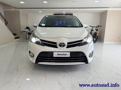 Toyota Verso 2.0 D Active 7 posti (2)