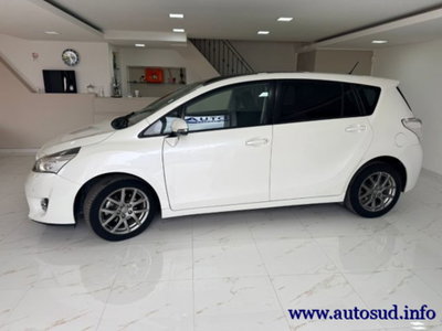 Toyota Verso 2.0 D Active 7 posti (4)