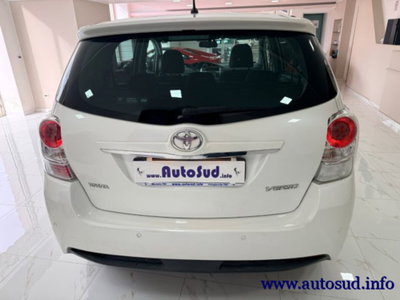 Toyota Verso 2.0 D Active 7 posti (5)