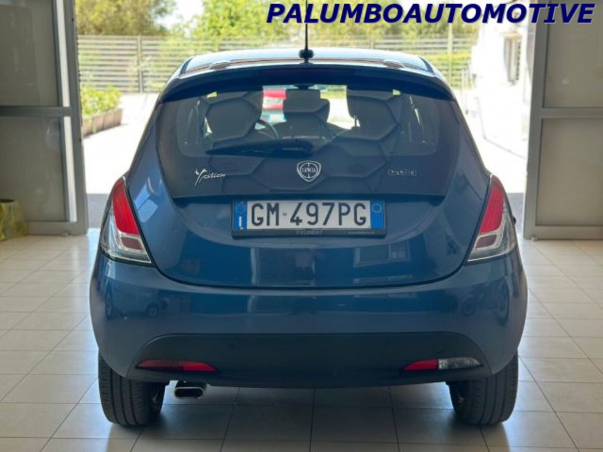 Lancia Ypsilon 1.0 FireFly 5 porte S&S Hybrid Ecochic Gold (6)