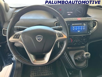 Lancia Ypsilon 1.0 FireFly 5 porte S&S Hybrid Ecochic Gold (9)