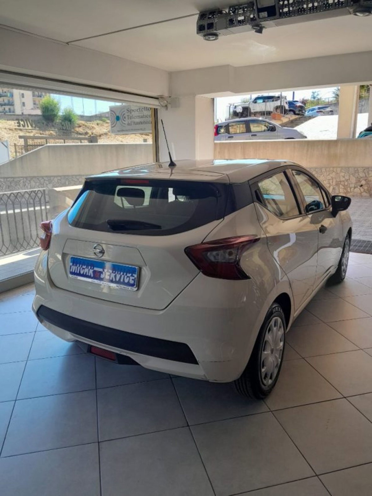 Nissan Micra 1.0L 12V 5 porte Visia (5)