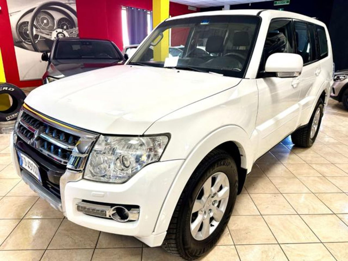 Mitsubishi Pajero 3.2 DI-D 16V aut. 5p. Tender DPF (3)