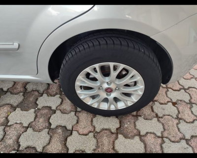 Fiat Punto Evo 1.4 5 porte Dynamic Natural Power (8)