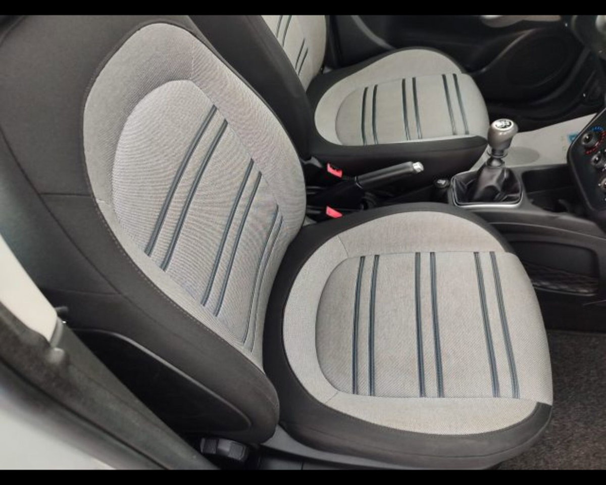 Fiat Punto Evo 1.4 5 porte Dynamic Natural Power (10)