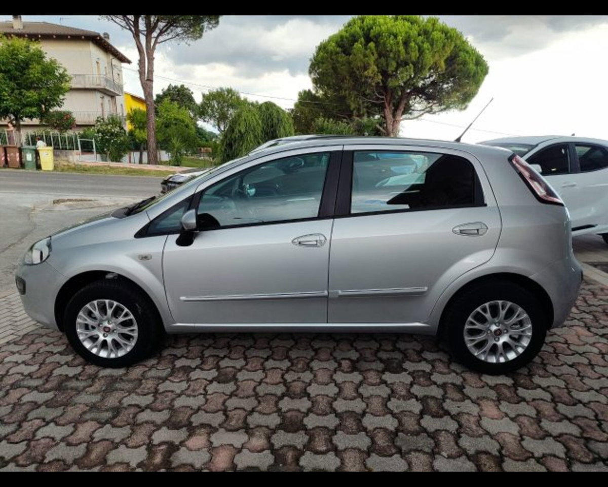 Fiat Punto Evo 1.4 5 porte Dynamic Natural Power (3)