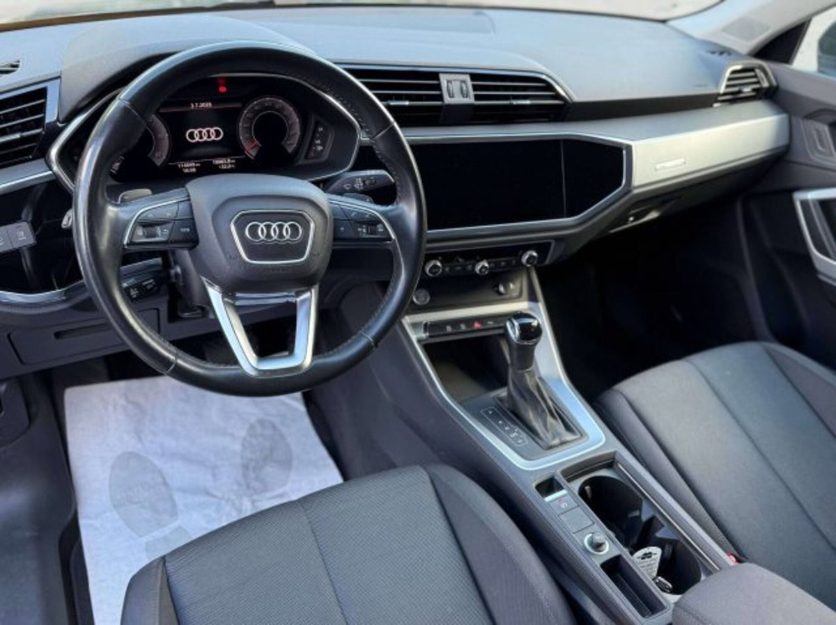 Audi Q3 35 2.0 tdi Business Advanced s-tronic (10)