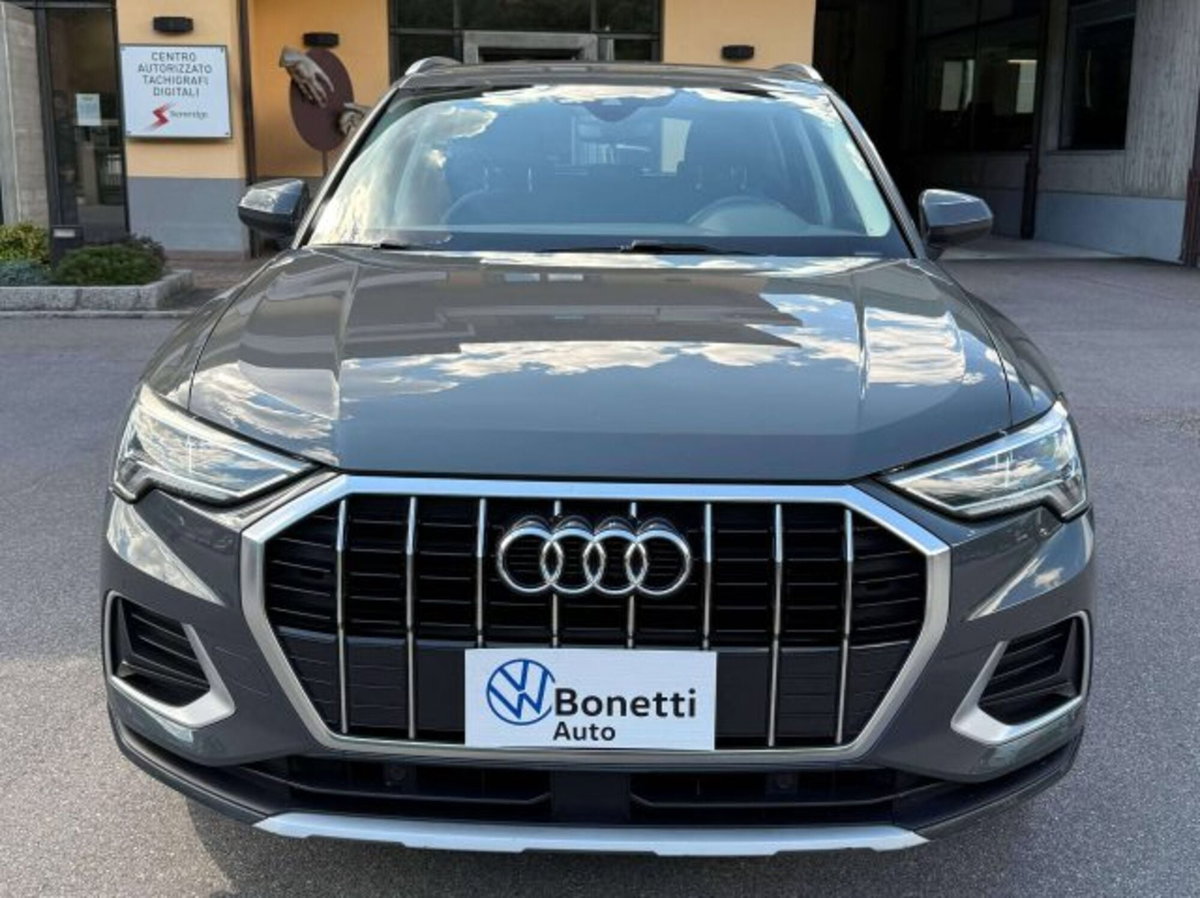 Audi Q3 35 2.0 tdi Business Advanced s-tronic (2)