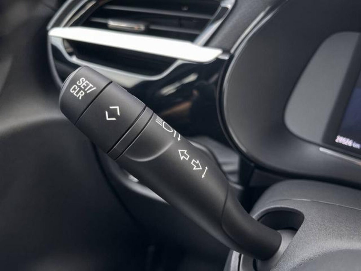 Opel Corsa 1.2 GS s&s 75cv (16)