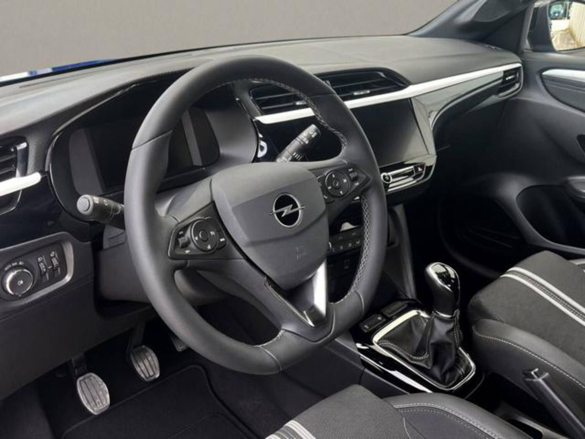 Opel Corsa 1.2 GS s&s 75cv (17)