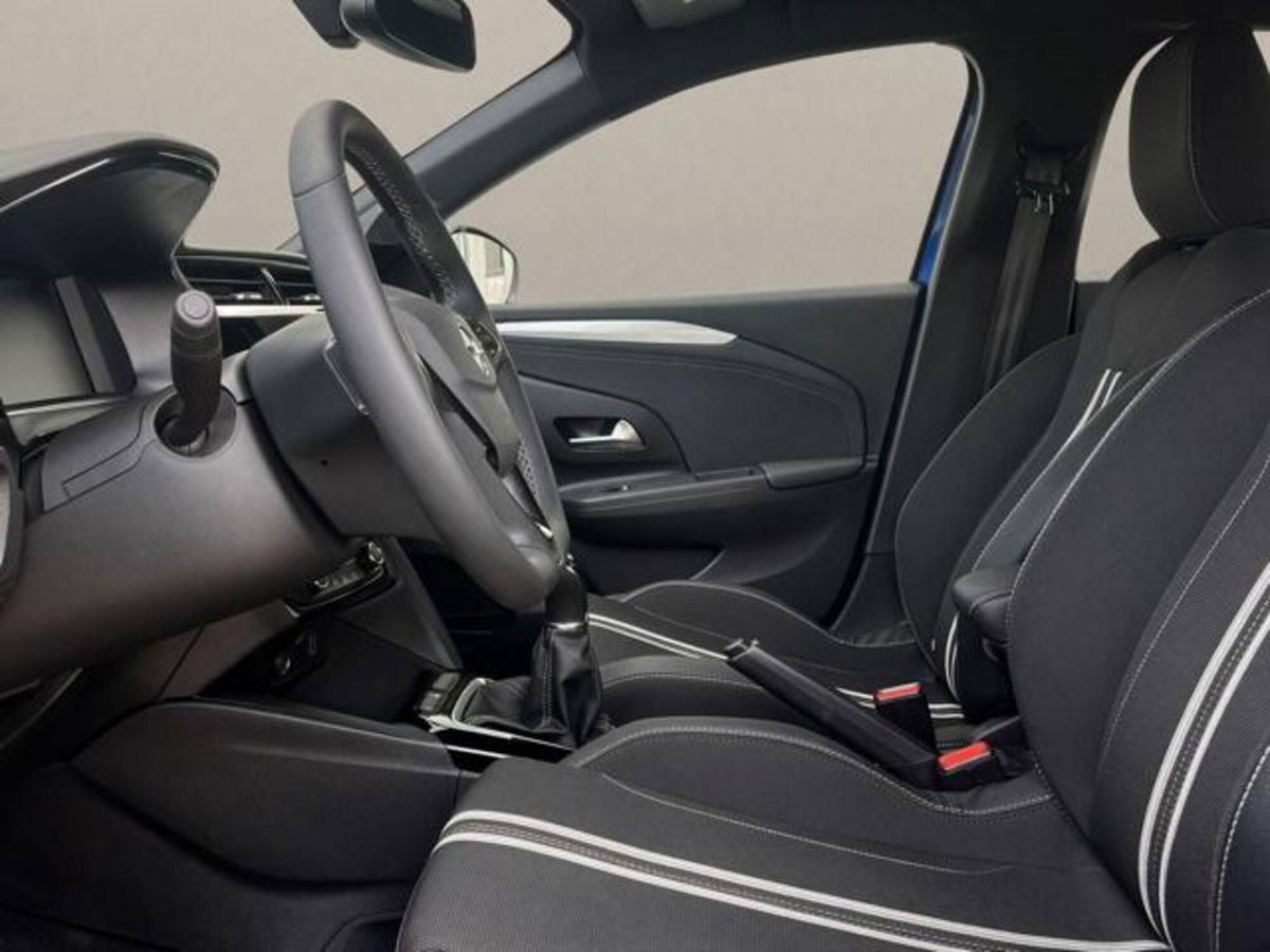 Opel Corsa 1.2 GS s&s 75cv (8)