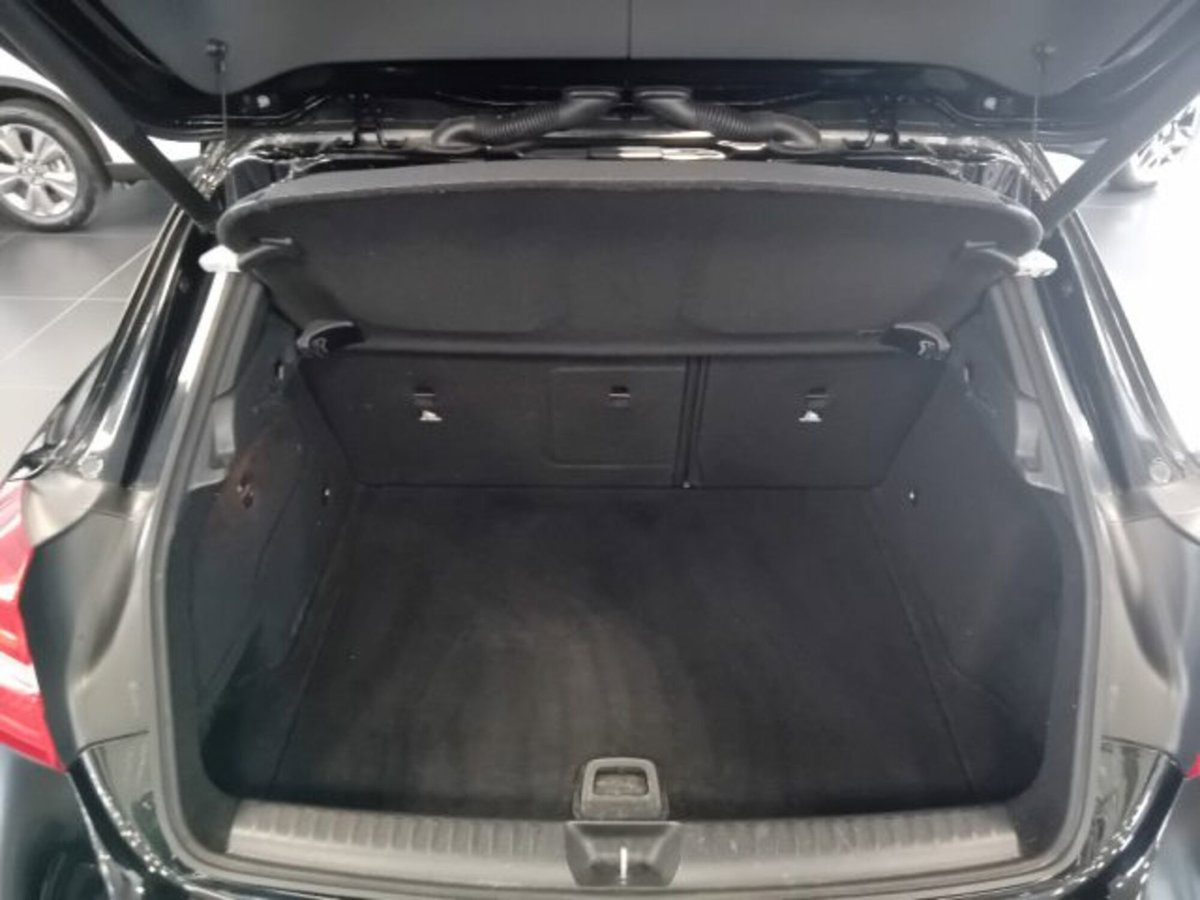 Mercedes-Benz GLA SUV 220 d Automatic Sport (10)
