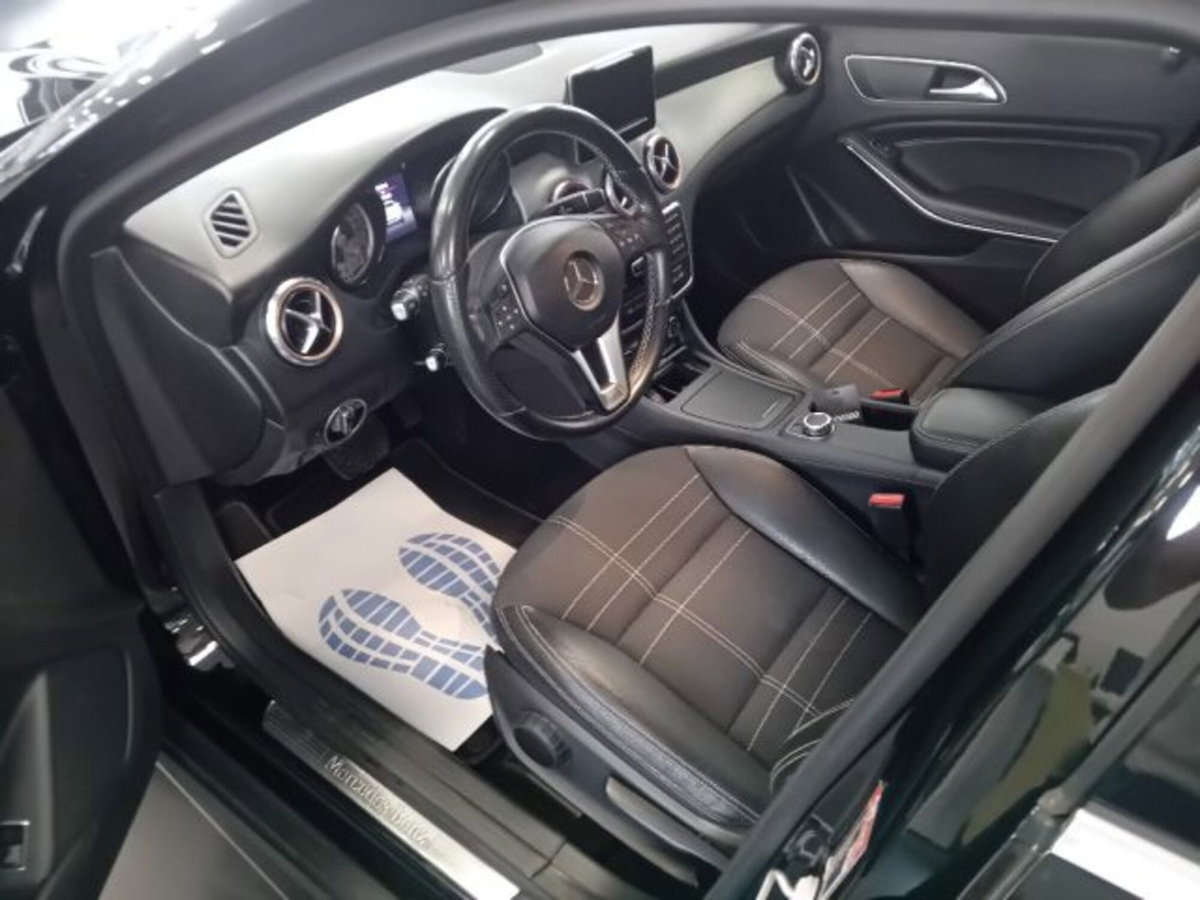 Mercedes-Benz GLA SUV 220 d Automatic Sport (13)