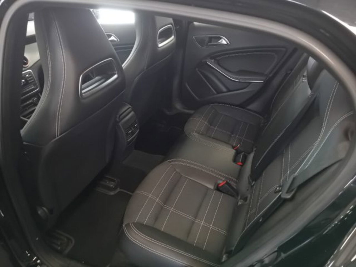 Mercedes-Benz GLA SUV 220 d Automatic Sport (15)