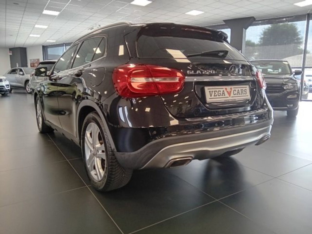 Mercedes-Benz GLA SUV 220 d Automatic Sport (6)