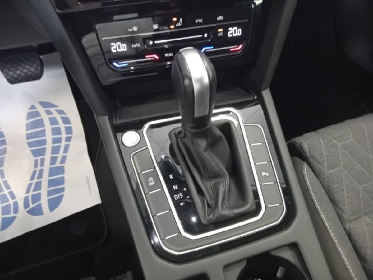 Volkswagen Passat Variant 2.0 TDI SCR EVO DSG Business (18)