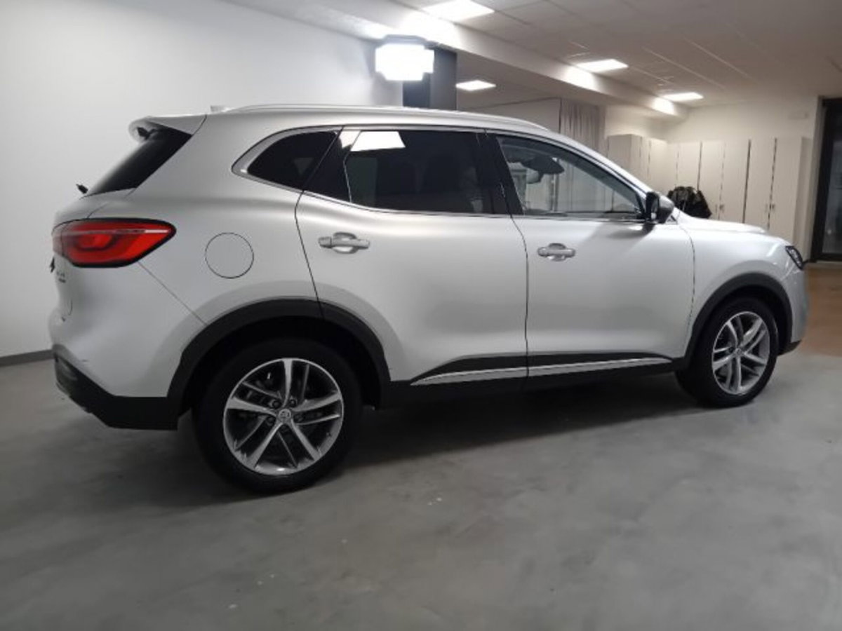 Mg EHS Plug-in Hybrid Exclusive (4)
