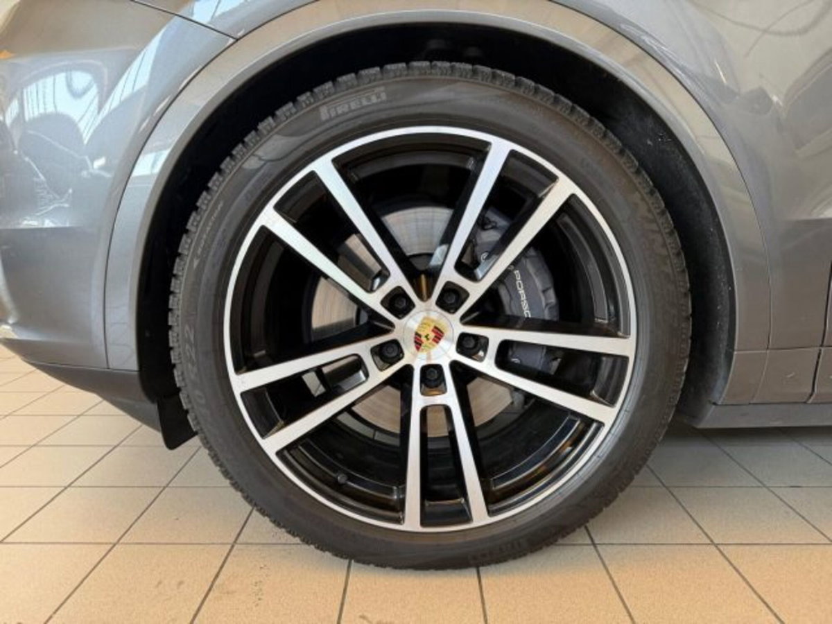 Porsche Cayenne 3.0 V6 E-Hybrid (8)