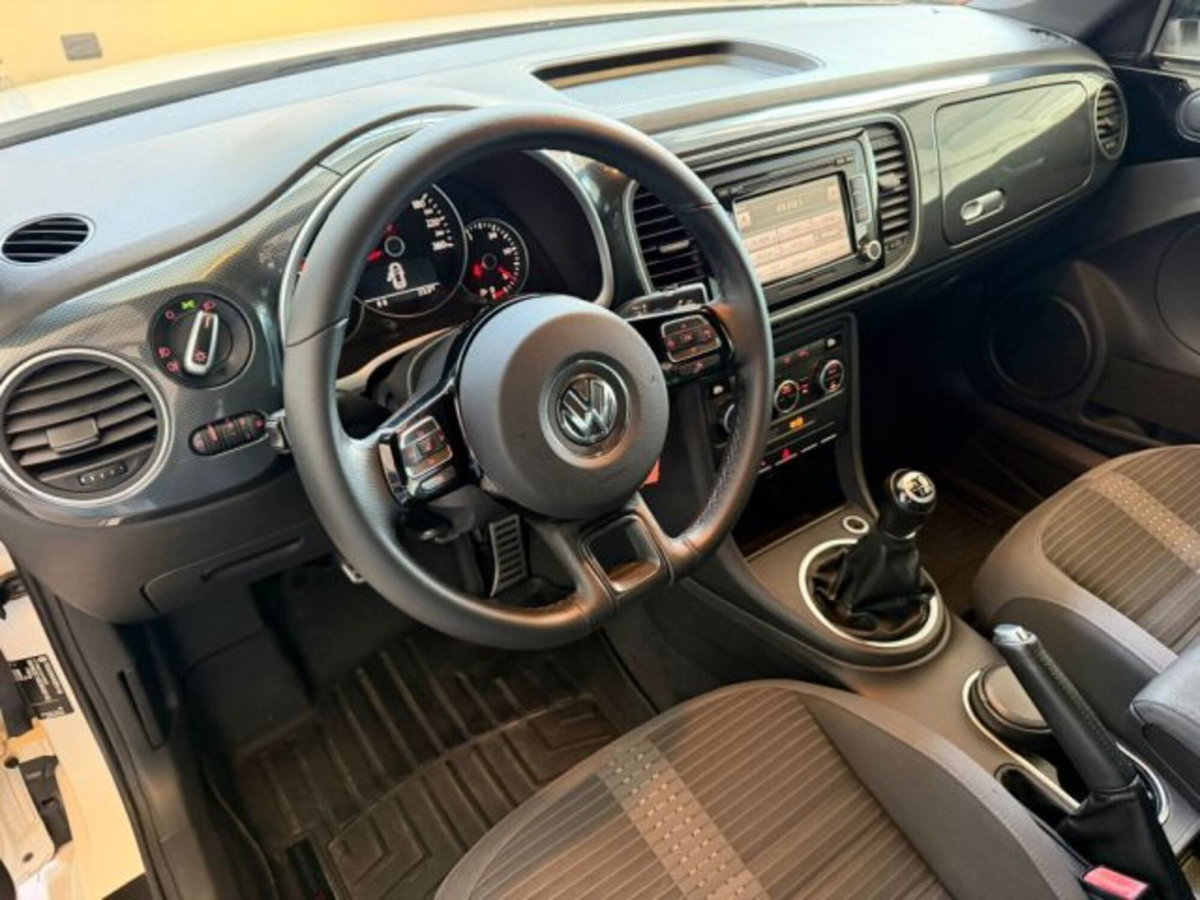 Volkswagen Maggiolino 1.4 TSI Sport (10)