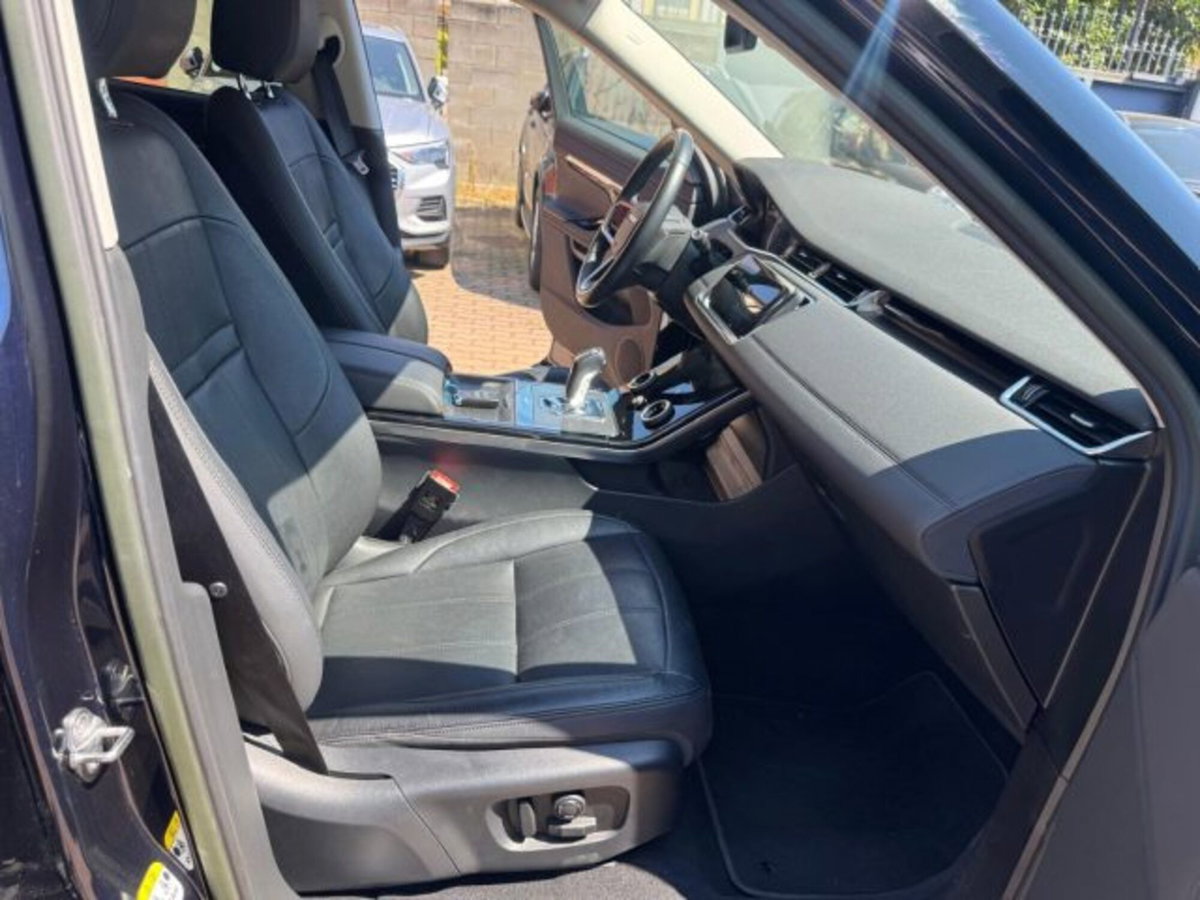 Land Rover Range Rover Evoque 2.0D I4 163CV AWD Auto R-Dynamic SE (13)