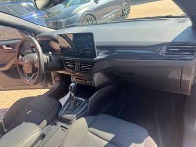 Ford Focus Station Wagon 1.0 EcoBoost Hybrid 155 CV SW ST-Line (14)