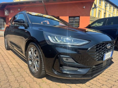 Ford Focus Station Wagon 1.0 EcoBoost Hybrid 155 CV SW ST-Line (2)