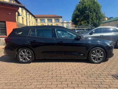 Ford Focus Station Wagon 1.0 EcoBoost Hybrid 155 CV SW ST-Line (7)