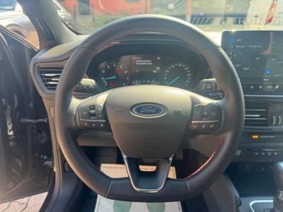 Ford Focus Station Wagon 1.0 EcoBoost Hybrid 155 CV SW ST-Line (8)
