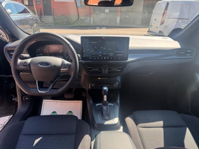 Ford Focus Station Wagon 1.0 EcoBoost Hybrid 155 CV SW ST-Line (9)