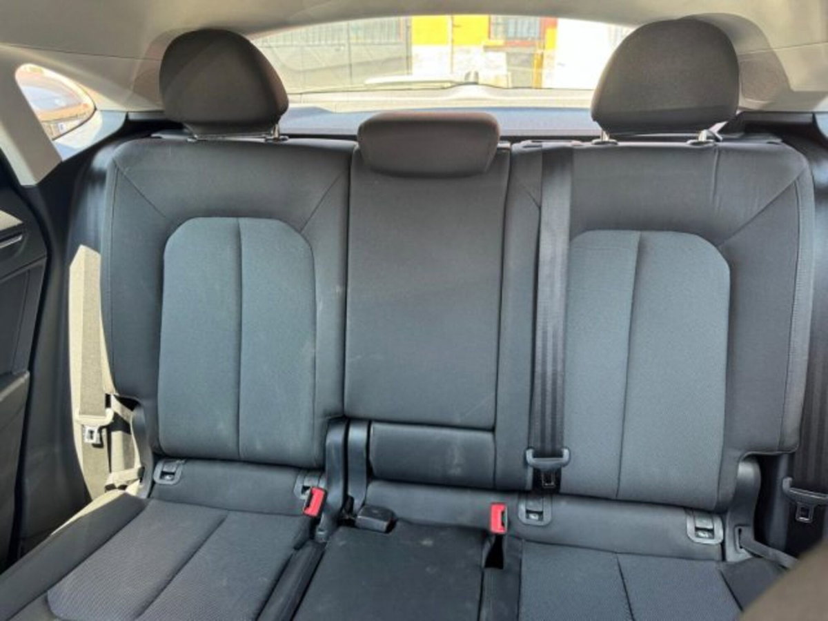 Audi Q3 Sportback 35 TDI quattro S tronic Business Plus (18)