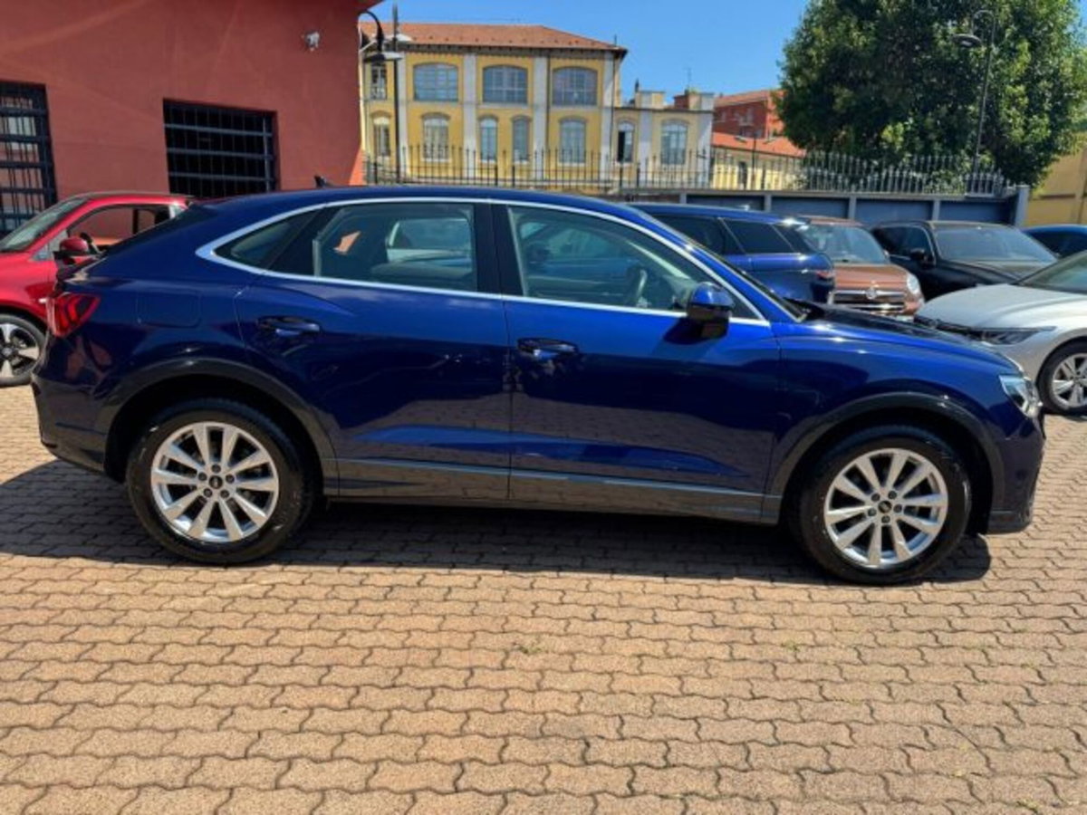 Audi Q3 Sportback 35 TDI quattro S tronic Business Plus (4)