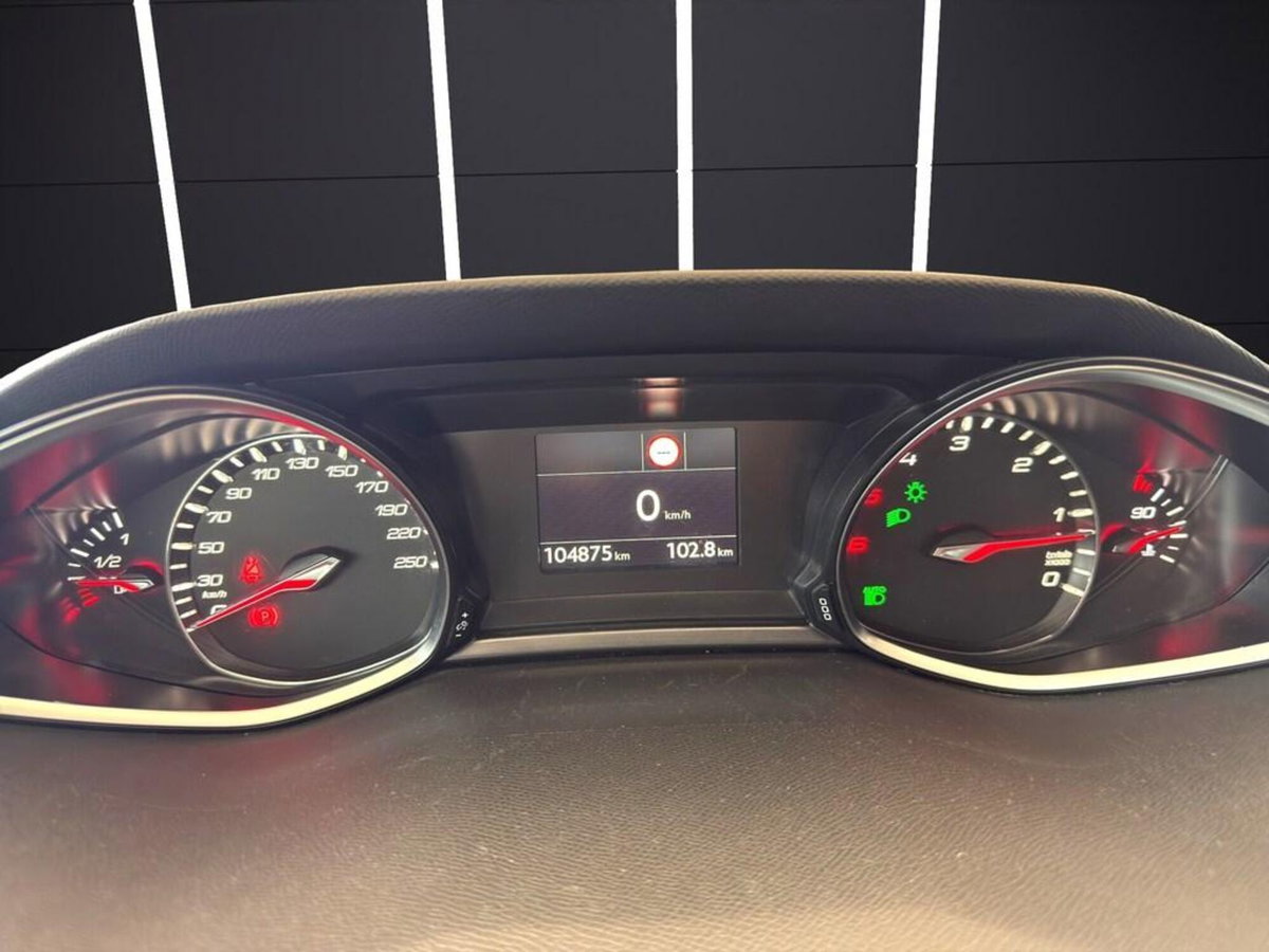 Peugeot 308 BlueHDi 130 S&S Business (11)
