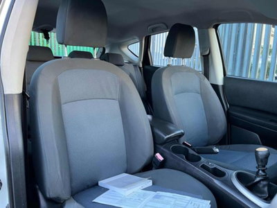 Nissan Qashqai 1.5 dCi DPF Acenta (8)