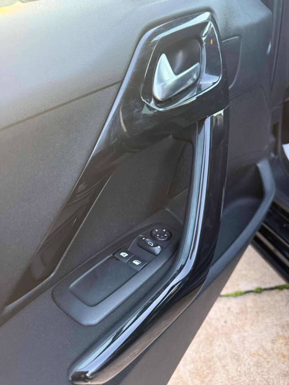 Peugeot 208 HDi 68 CV 5 porte Allure (10)